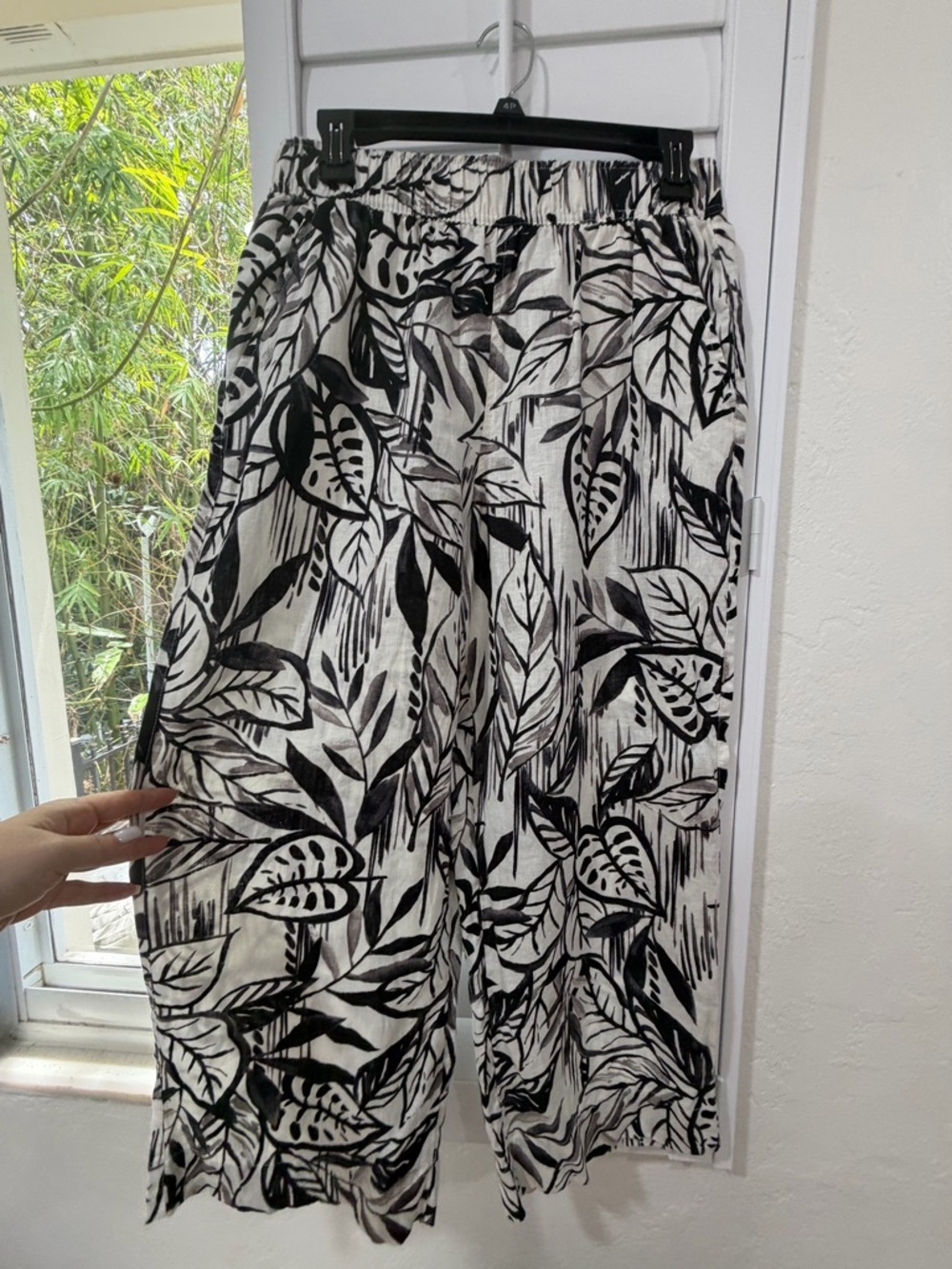 Tahari 100% wide leg pants